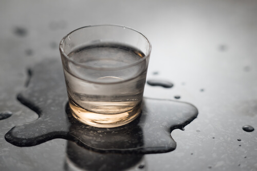wir empfehlen, mehr Wasser zu trinken, um gesund zu bleiben