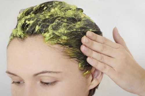 Naturheilmittel mit Avocado gegen Schuppen