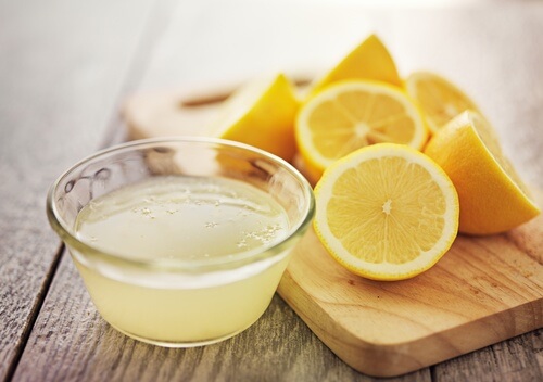 Bekämpfung von Haarausfall durch Zitrone