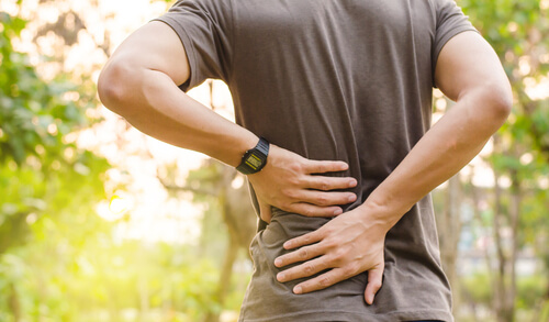 Die Ursachen für Rückenschmerzen sind vielseitig. 