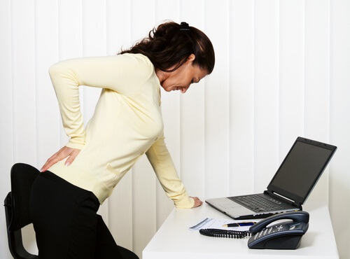 6 Ursachen für Rückenschmerzen