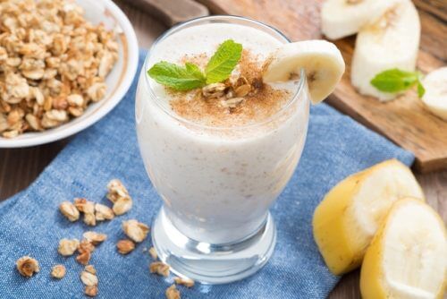 Shake mit Joghurt und Mandeln für ein besseres Gedächtnis