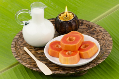 Papaya gegen Augenfältchen