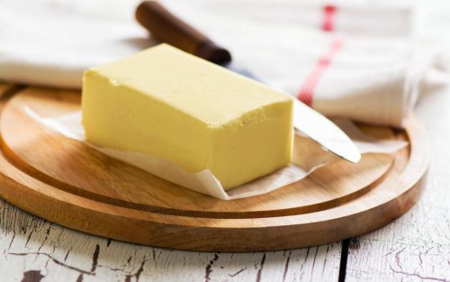 Butter ist eines der Lebensmittel, die du vor dem Schlafengehen nicht essen solltest