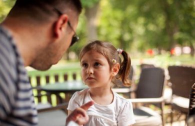 Erziehe gesunde Kinder: Lass deine Frustration nicht an ihnen aus