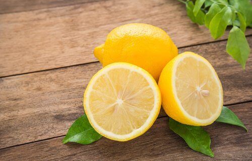 Zitronen als Hausmittel gegen riechende Achselhöhlen