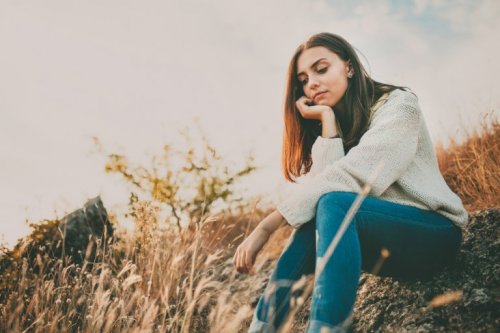 Frau leidet an Nervosität und Angst