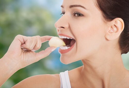 Knoblauch und andere Naturprodukte gegen Bluthochdruck
