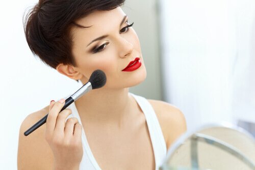 Beauty-Tricks für Frauen mit heller Haut.