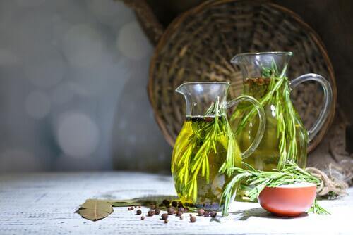 Oregano-und-Kokosöl-Haarfollikel-Entzündung