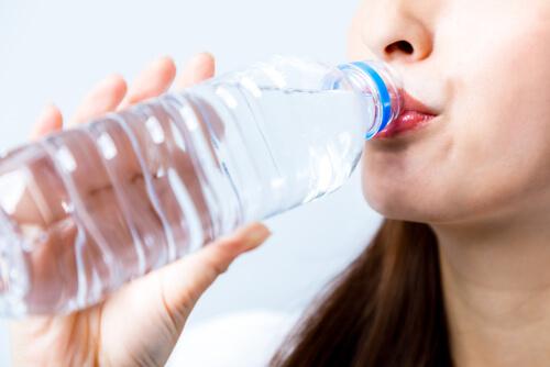 Wasser trinken - erhöhte Temperatur