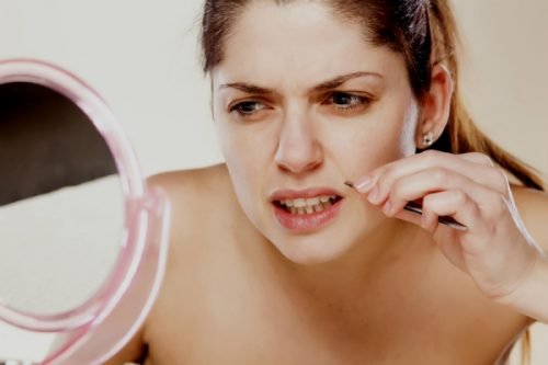 Gesichtsbehaarung bei Frauen - Cushing Syndrom