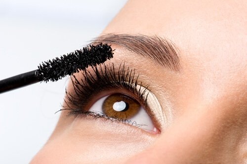 Beauty-Produkte wie Mascara nie teilen
