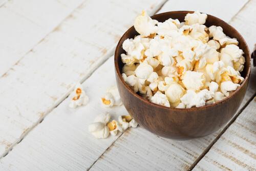 gefährliche Nahrungsmittel Mikrowellen-Popcorn