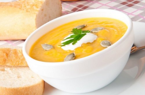 Kürbissuppe mit Sahne