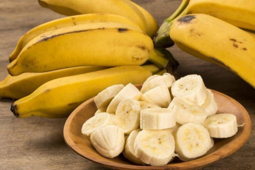 Bananen zählen zu den Lebensmitteln die deine Laune verbessern!