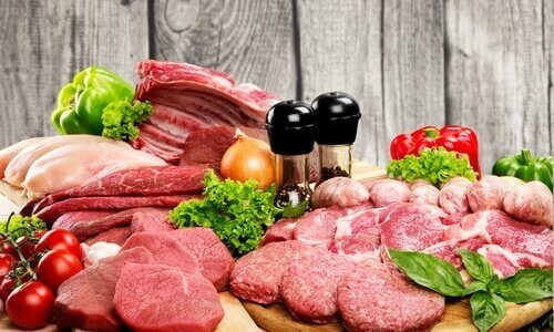 Lebensmittelo, die Kollagen spenden: Fleisch