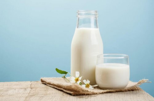 Milch gegen dunkle Hautflecken