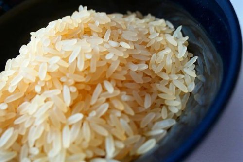 Reiswasser-Peeling für beneidenswerte Haut