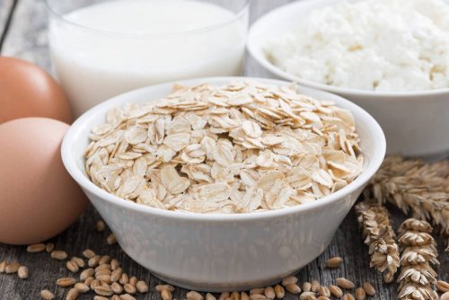 Naturprodukte zur Feuchtigkeitspflege: Hafer und Ei