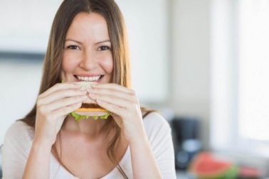 Das perfekte Frühstück: 3 Ideen für einen ausgewogenen Start in den Tag