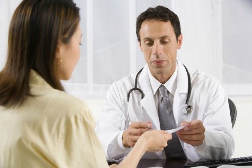 Sprich mit deinem Arzt über Progesteronmangel.