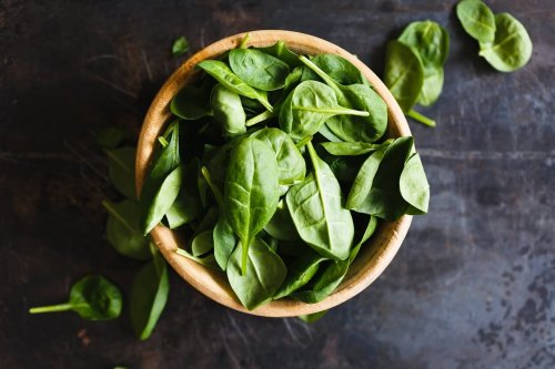 Detox-Salate mit Spinat