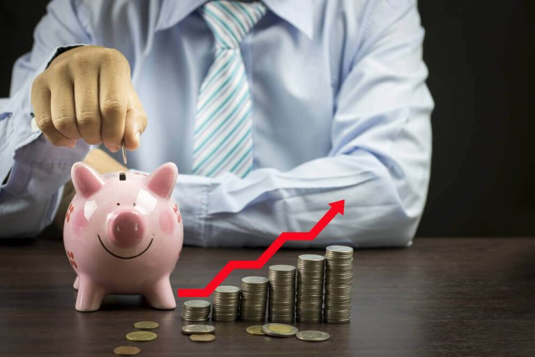 4 einfache Wege jeden Monat Geld zu sparen