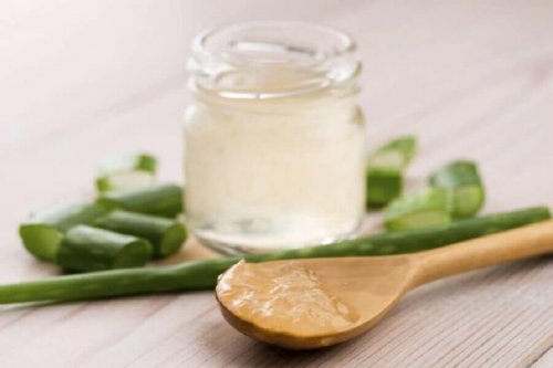 Aloe Vera ist ein gutes Mittel zur Mitesser-Entfernung