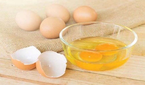 Ei und Kokusnussöl als natürliche Haarpflegemittel für deine Haare