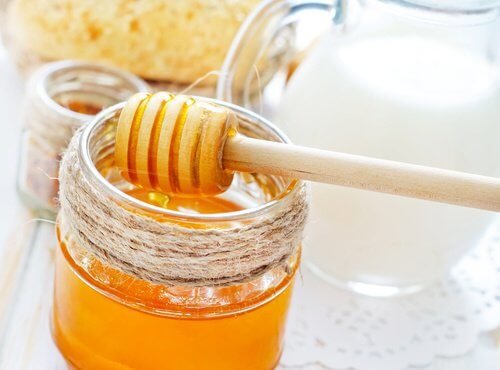 Honig macht jugendliche Haut