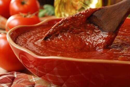Tomaten oder Tomatensauce essen - was ist besser?