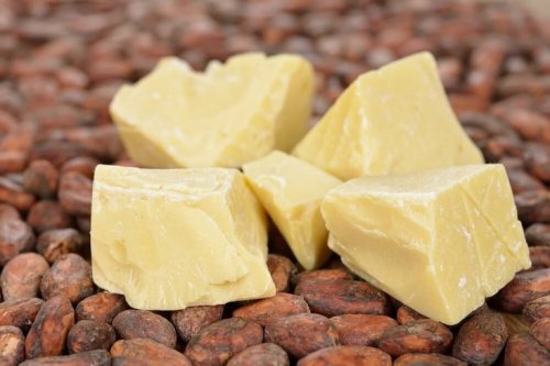 Kakaobutter ist ein super Hausmittel gegen Spliss