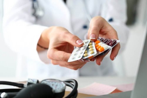 Eine übermäßige Einnahme von Medikamenten kann ein Faktor für Insulinresistenz sein
