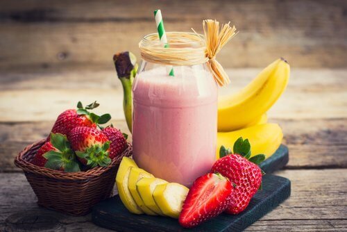 Dennoch Smoothies trinken, obwohl man beschlossen hat keine Kuhmilch zu trinken
