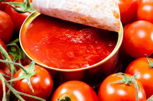 Tomaten im Glas sind lecker