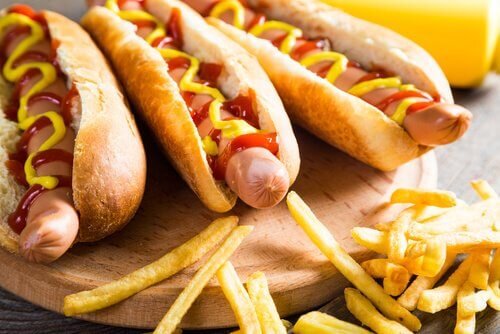 Hot Dogs enthalten Nitrosamine