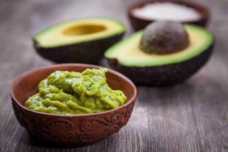 Karottenöl-Masken mit Avocado