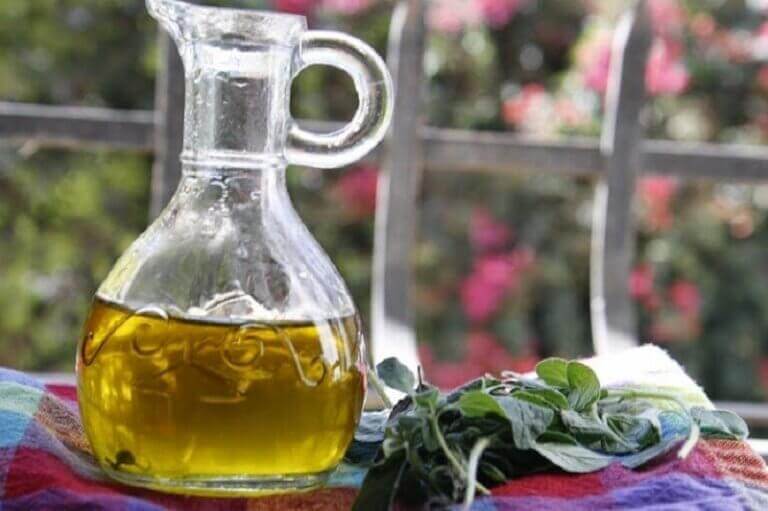  Hausmittel mit Oregano und Olivenöl für die Atemwege