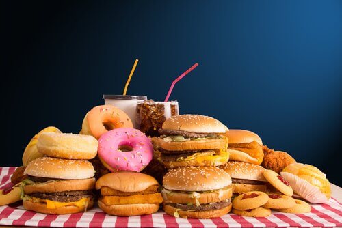 Nicht zu viel Fett und Zucker essen bei Prädiabetes!