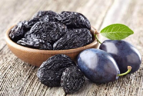 Pflaumen für Sirup gegen Verstopfung
