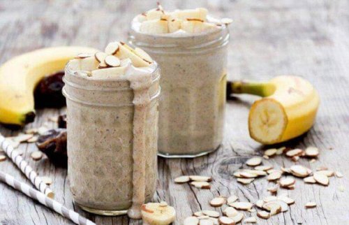 Smoothies gegen Stress mit Mandeln