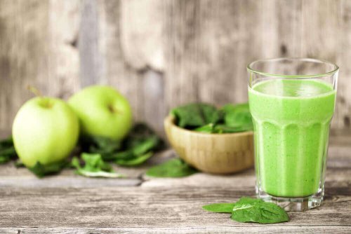 Smoothies zur Stärkung der Haare mit Spinat