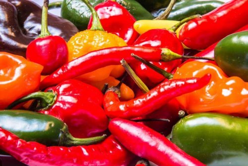 Reizendes und scharfes Essen kann sich negativ auf Müdigkeit auswirken