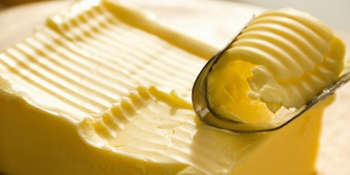 Butter kann wenig Laktose enthalten