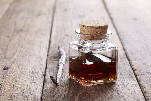 ätherische Öle aus Vanille für Aromatherapie