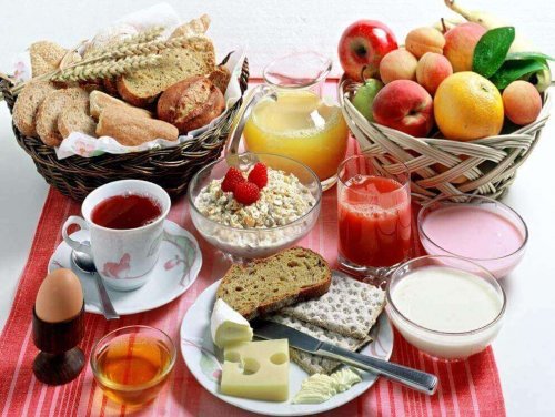 Frühstück mit Tipps zum Abnehmen