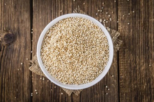 Quinoa-Samen sind reich an Ballaststoffen.