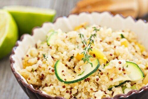 Quinoa kann Kopfschmerzen bekämpfen