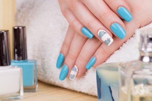 Shellac-Nägel sind kreativ